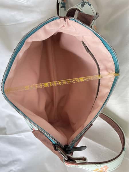 Sommaräng mint, axelremsväska