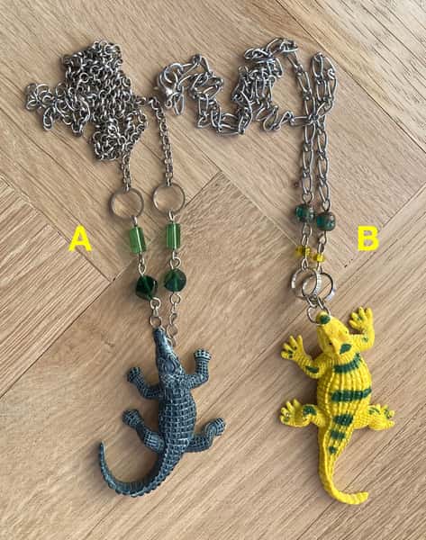 Halsband av återbruk – krokodil / alligator / kajman