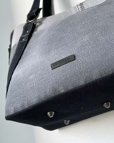 Hiraeth bag med handtag och axelrem