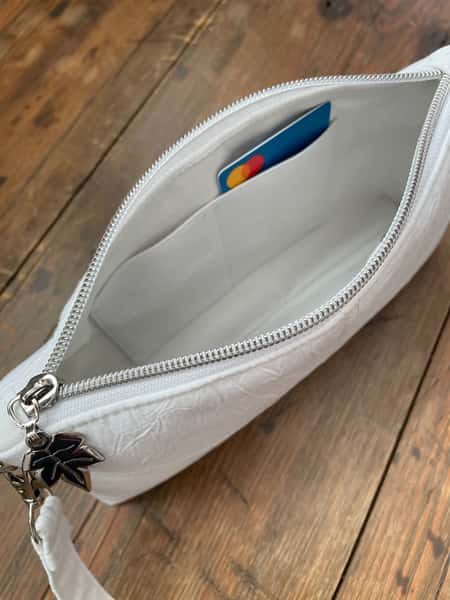 Kritvit Harlequin, liten handväska/clutch