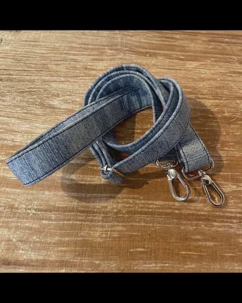 Janni, liten handväska, ljusblå