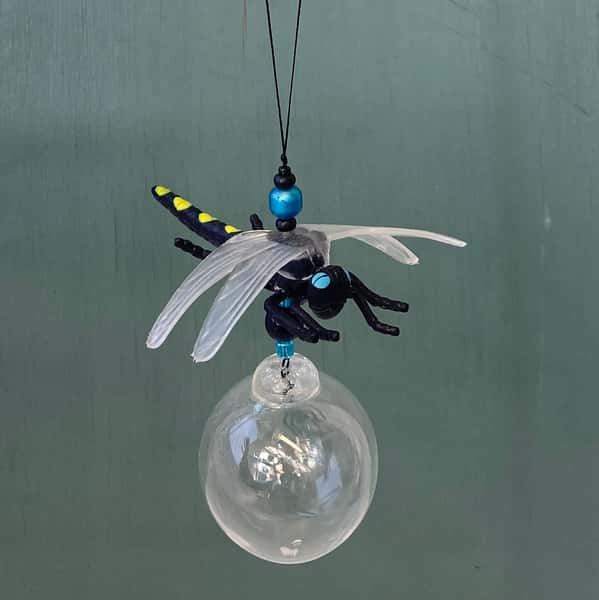 Pynt / julgransdekoration – insekt / skinnbagge / trollslända