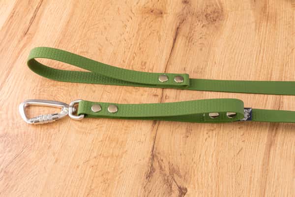 Väktarkoppel med Twist-Lock karbinhake, 20 mm, flera material och färger