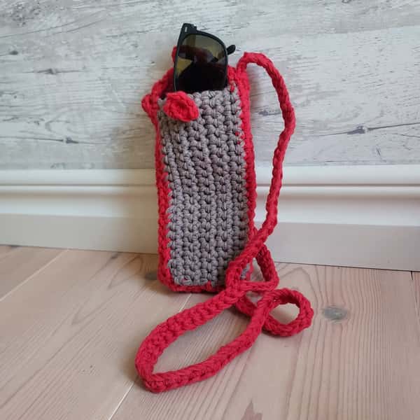 Väska för telefon eller glasögon