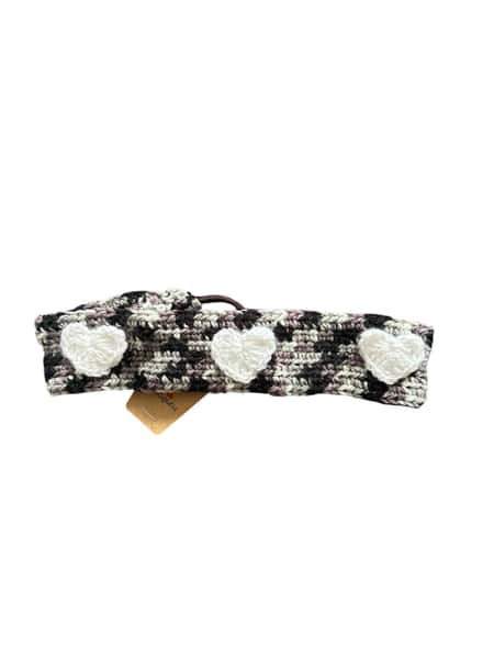 Virkat hårband med hjärtan