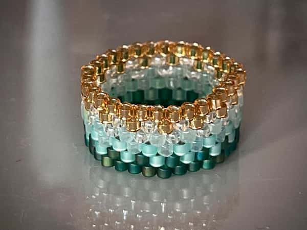 Peyote Beaded Ring in Green & Gold, Elegant Handmade Jewelry, Unique Gift for Mom or Friends, Original Accessory for Any Occasion