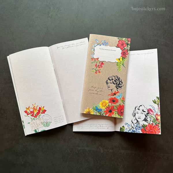 Skrivhäfte och stickers – Flora vintage Traveler's notebook regular