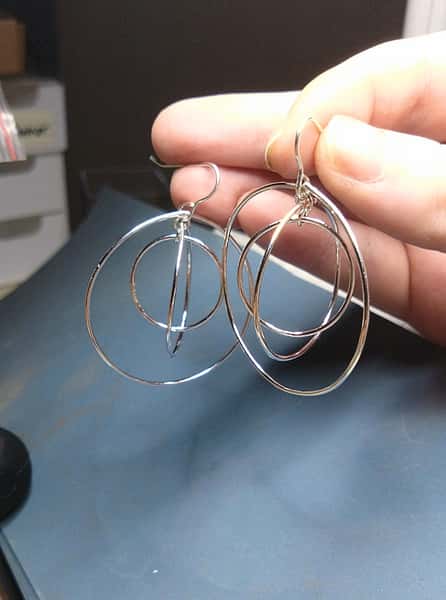 sfäriska örhängen i sterling silver