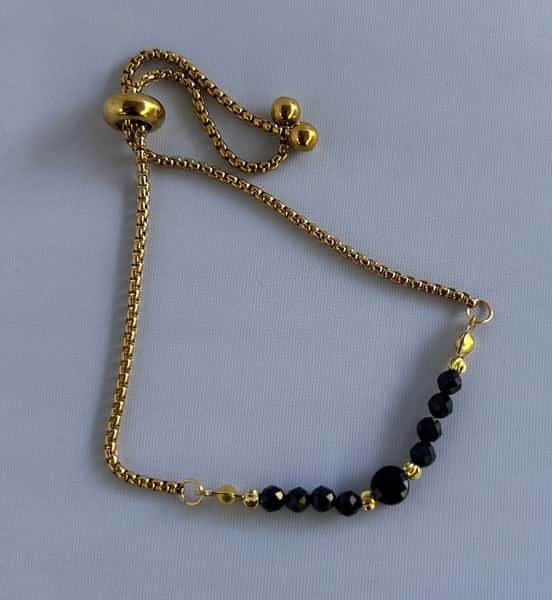 Justerbart Armband med svart agat