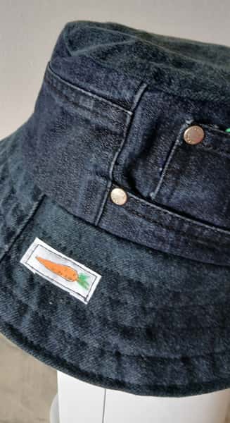 Svart denimhatt, stl 56-57, Buckethat.
