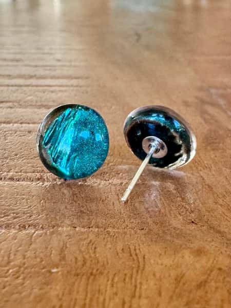 Teal green stud earrings (11 mm) - stainless steel posts
