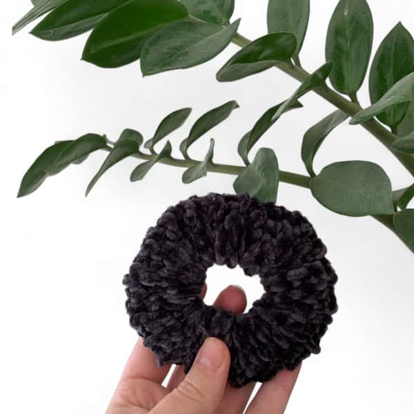 Stickad Halloween Scrunchie Set - Handgjort Hårsnodd
