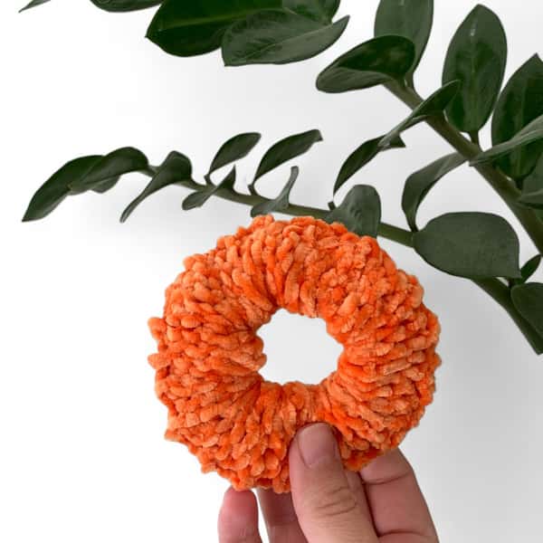 Stickad Halloween Scrunchie Set - Handgjort Hårsnodd