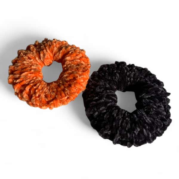 Stickad Halloween Scrunchie Set - Handgjort Hårsnodd