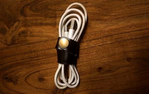 Kabel hållare