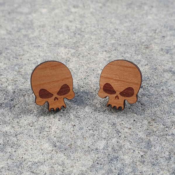 Örhängen, Stift, Skully