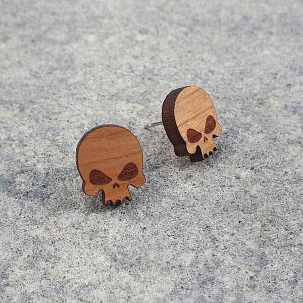 Örhängen, Stift, Skully