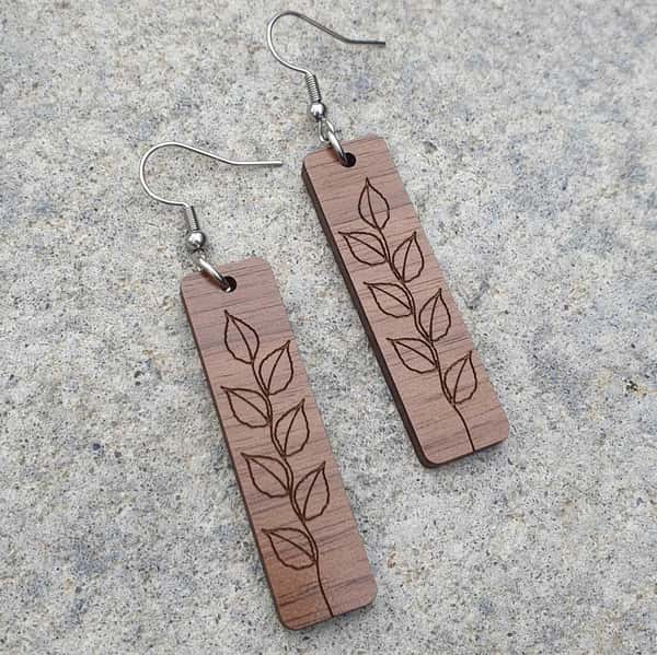 Örhängen, Scarlett