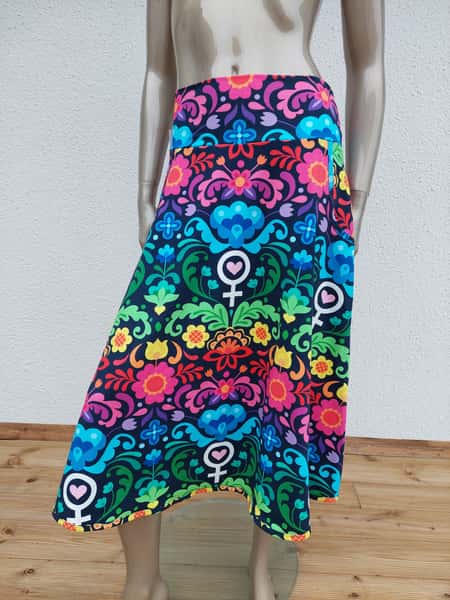 Kjol med fickor feministkurbits L