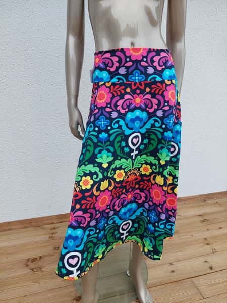 Kjol med fickor feministkurbits L