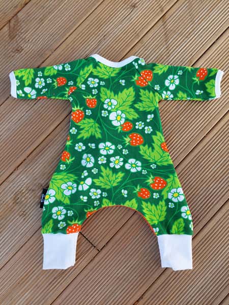 Prematurdress storlek 48/50