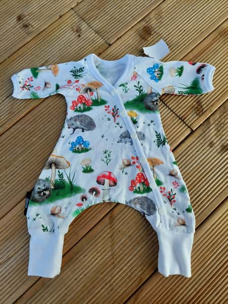 Prematurdress storlek 44/46