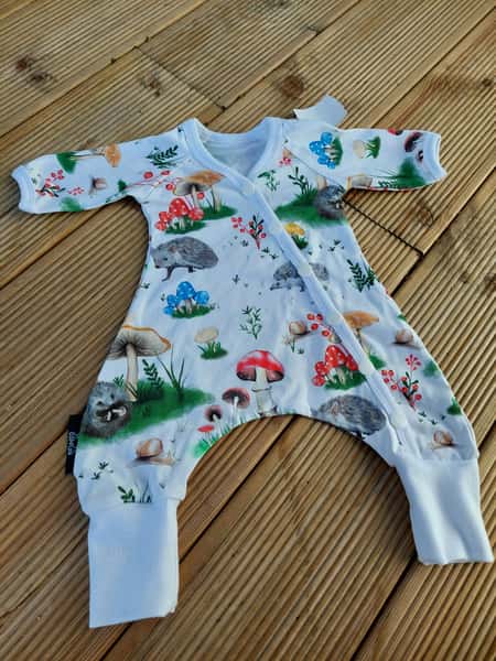 Prematurdress storlek 44/46