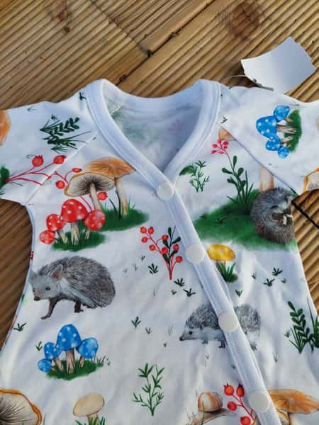 Prematurdress storlek 44/46