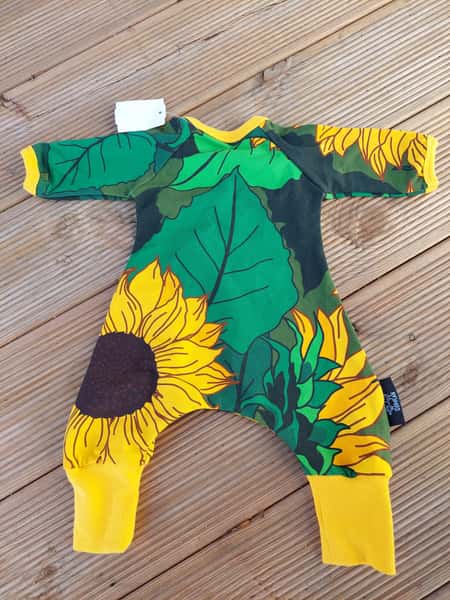 Prematurdress storlek 44/46