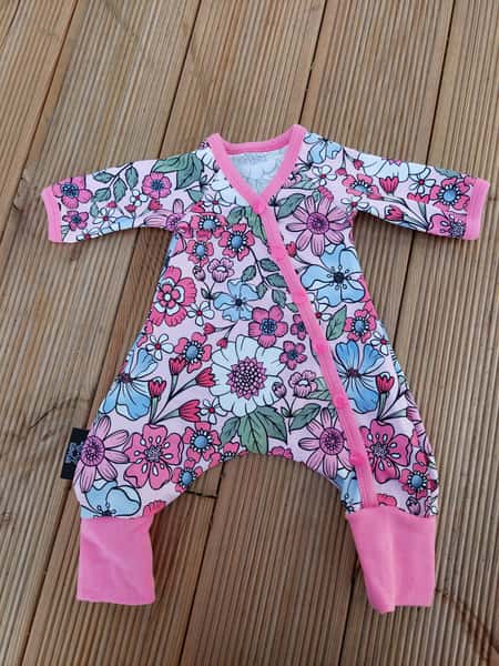 Prematurdress storlek 44/46
