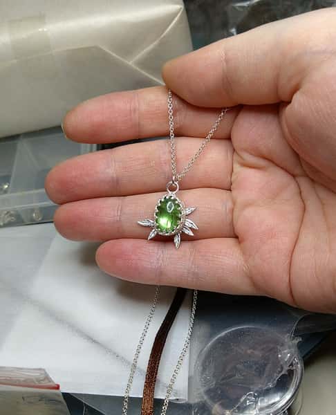 sterling silver halsband med grön kyanit