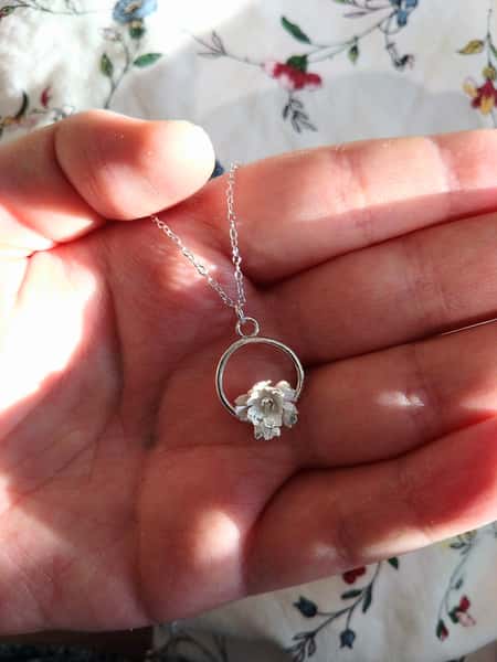 blomhalsband i sterling silver