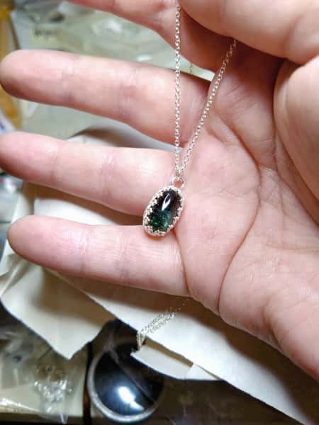 halsband med turmalin