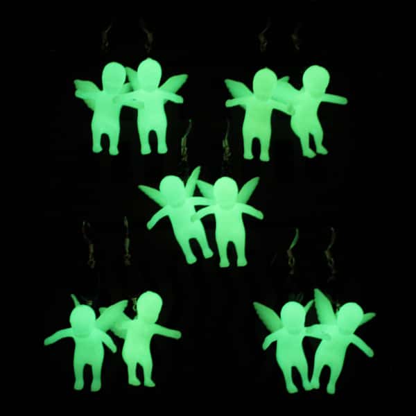 Örhängen av återbruk – Självlysande spökänglar