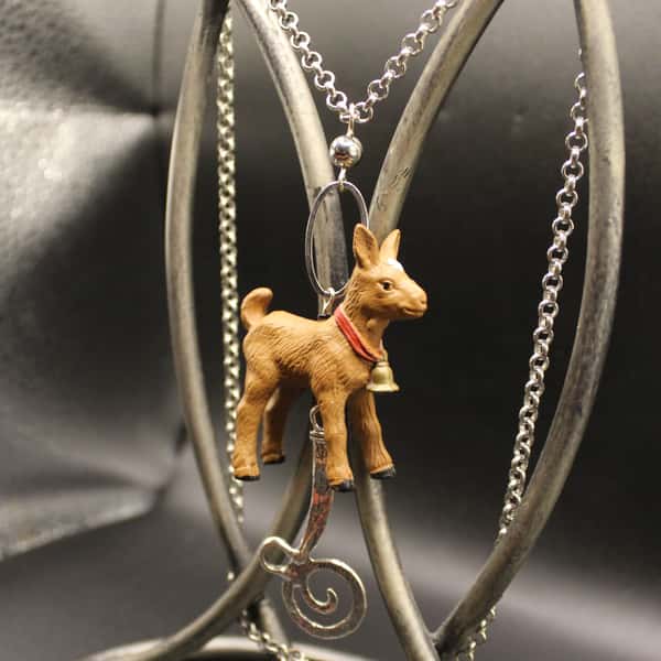 Halsband av återbruk – killing / häst / åsna