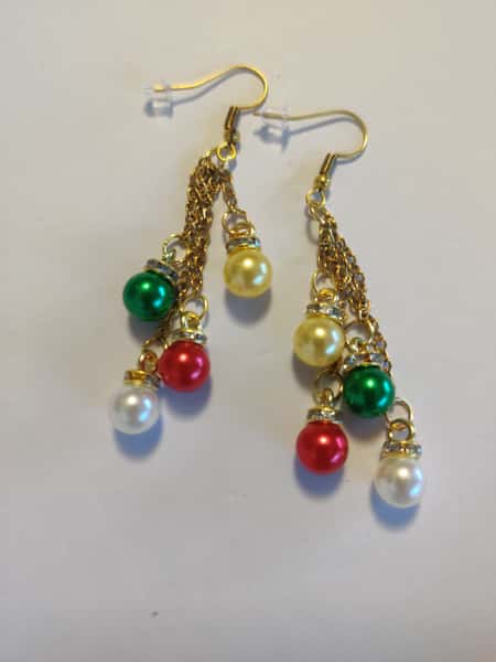 Julörhängen med pärlor