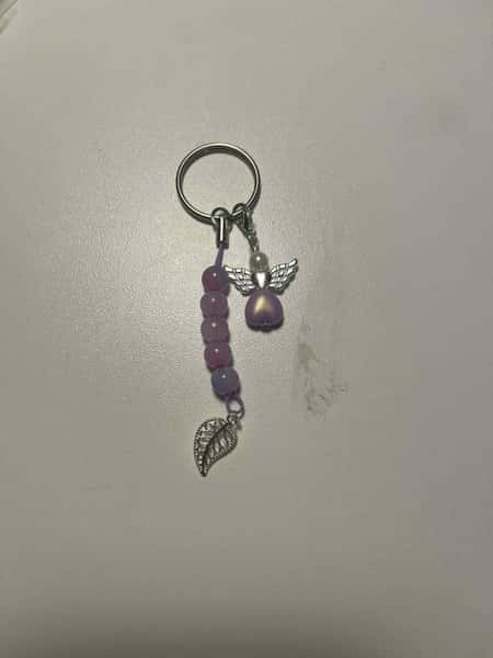 Nyckelring ängel med löv