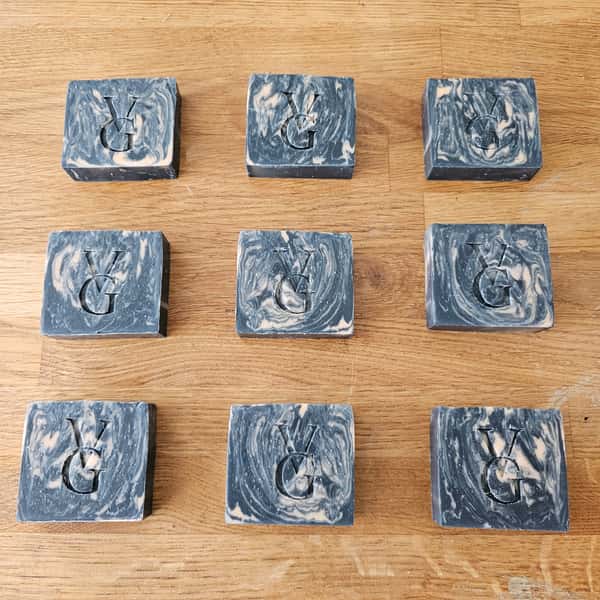 Apelsin med Kol Tvålhandgjord,  Naturlig Kroppstvål, Tvålbar