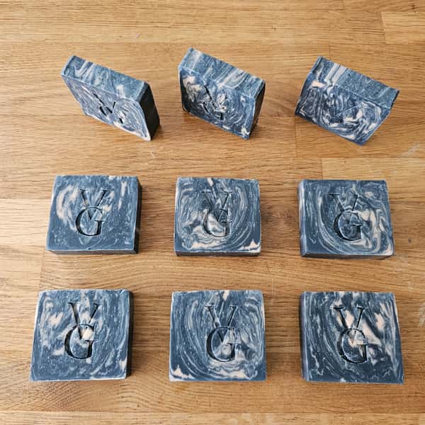 Apelsin med Kol Tvålhandgjord,  Naturlig Kroppstvål, Tvålbar