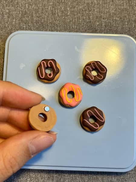 Färgglada donutmagneter 🍩💫