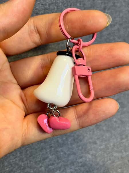 Handgjord ank-nyckelring med resinfinish! ✨