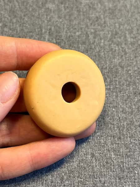 Donut oro-sten – handgjord i polymerlera