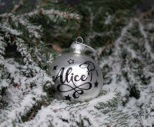 Julgranskulor med namn