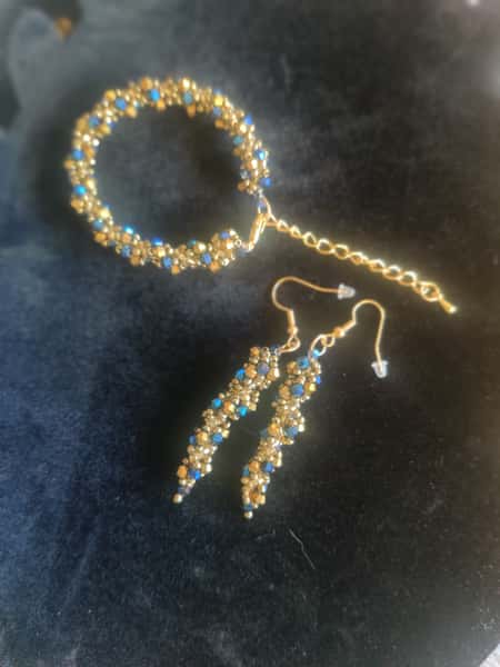 Armband och örhängen set - Guld med blå glaskristaller