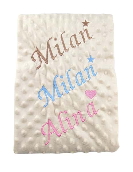 Babyfilt med broderat namn