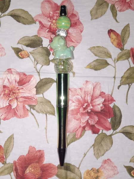 Bläckpenna med pärlor