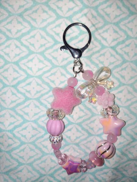 Väskaccessoar runt hänge