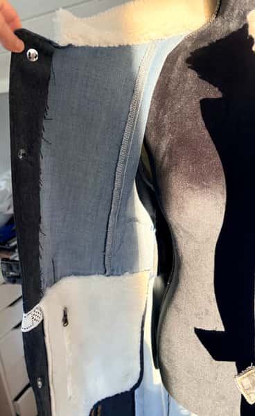 En unik kappa gjord av 4 par jeans med teddy tyg.