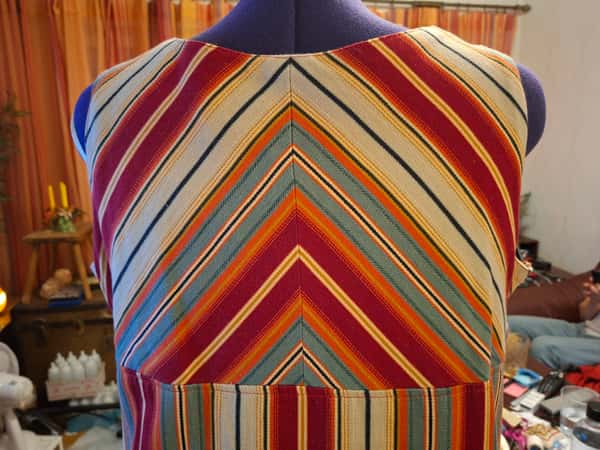 Randig lång klänning