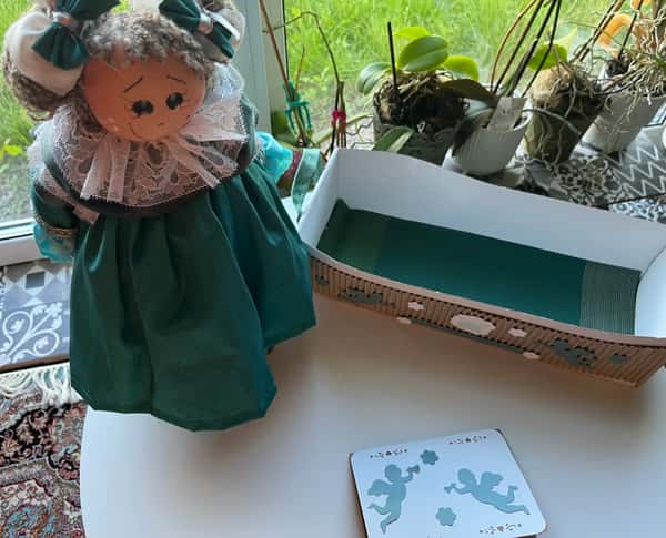 En docka, oförglömliga minnen.